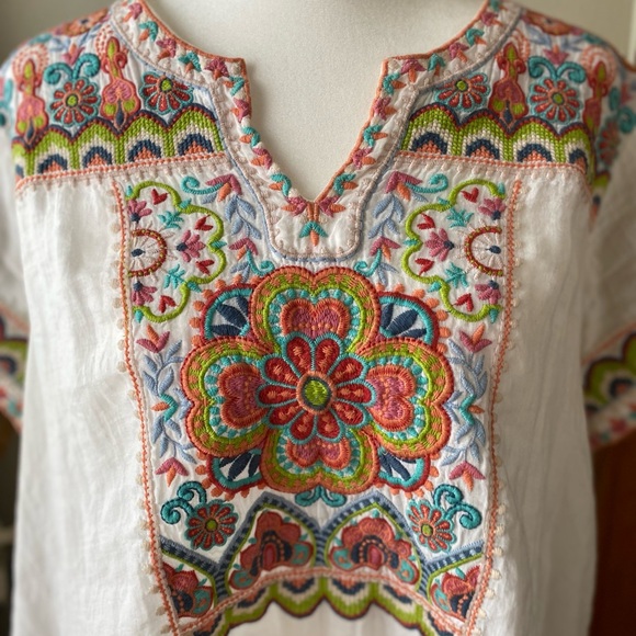 Johnny Was Workshop embroidered blouse NWOT - Picture 4 of 5